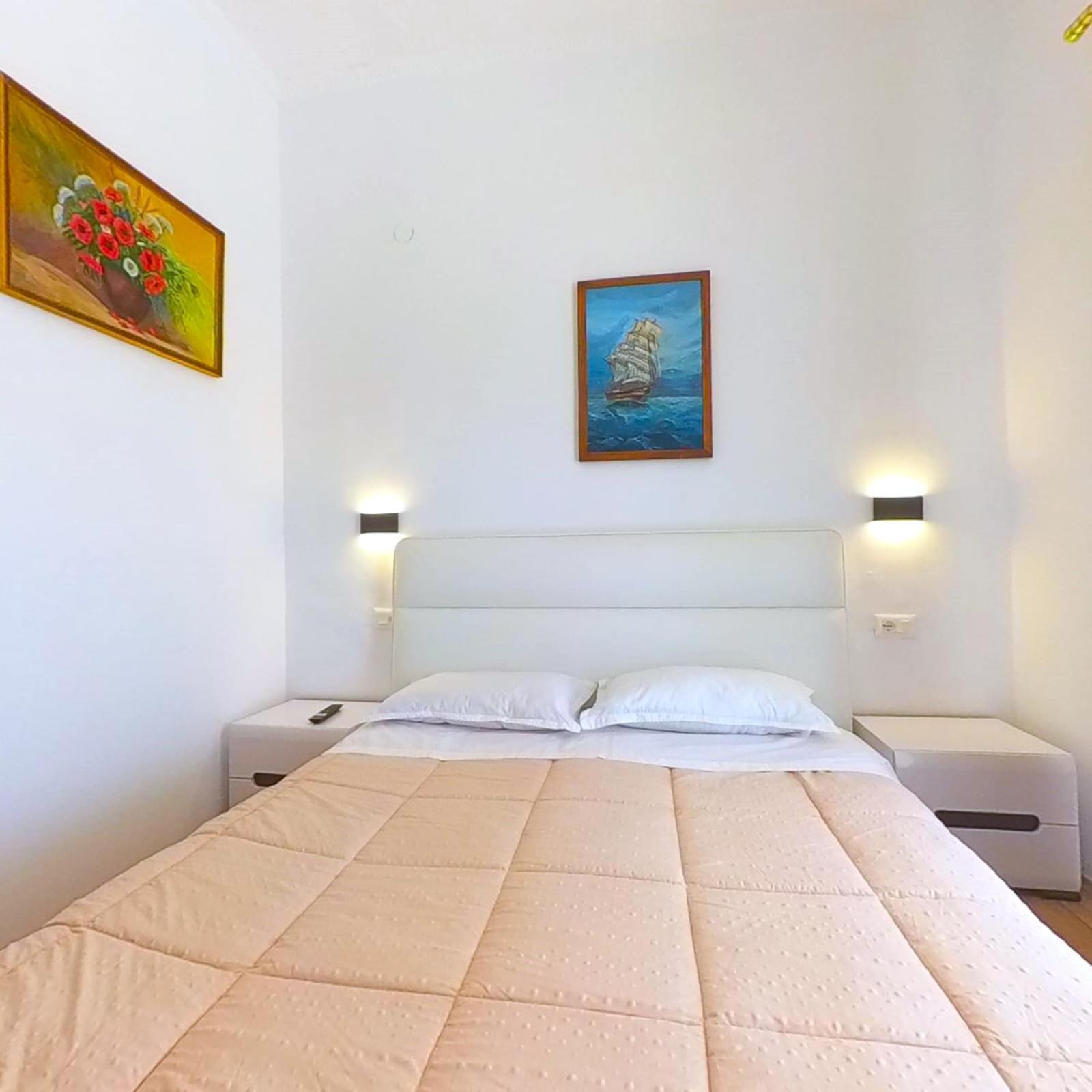 Mateo Hostel Himare Luaran gambar